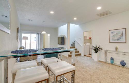 4 Mi to UNM Convenient Albuquerque Townhome! - Photo 2