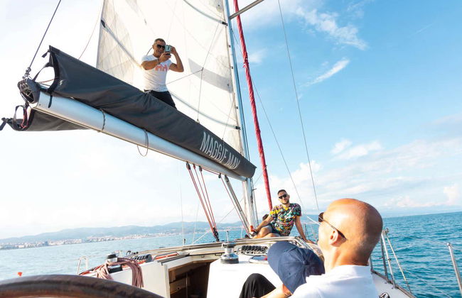 Paseo en velero por Barcelona - Foto 2