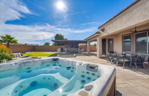 Outdoor Kitchen and Patio Upscale Home Near Phoenix - Foto 1