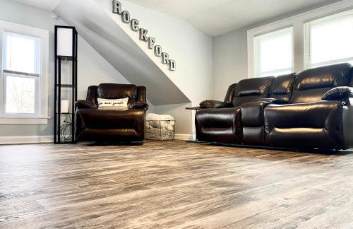 Rockford IL 2BD Upper Queen Bed, Patio & Fast WiFi - Foto 16