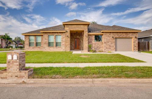 WFH-Friendly Brownsville Home with Private Patio - Foto 3