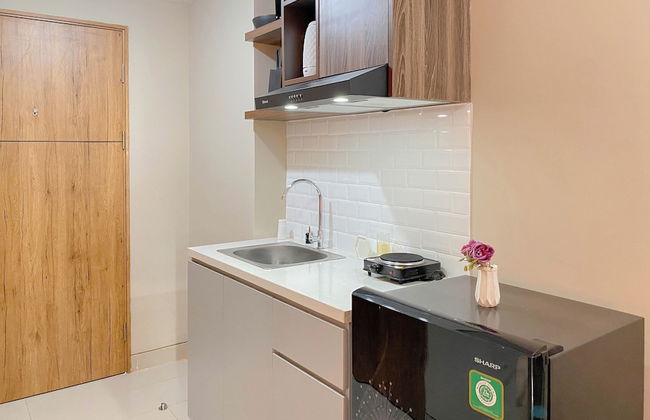 Cozy and Warm Studio at LRT City Jatibening Apartment - Foto 9