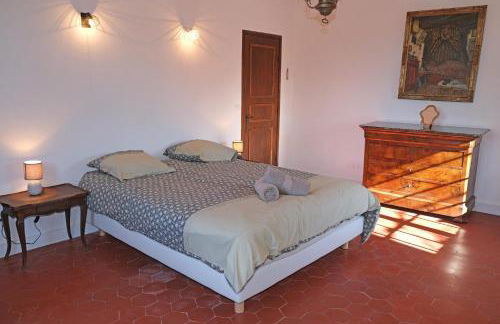 typical mas provençal with swimming pool in a small hamlet near mouriès in the alpilles in provence- 8 persons - Foto 49