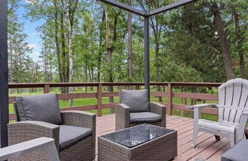 Large Home with lake views and space to entertain friends - Foto 37