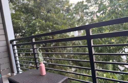 Beautiful Condo on Riverwalk King Suite w Free Parking Pet Friendly Centrally Located on the Riverwalk - Foto 29