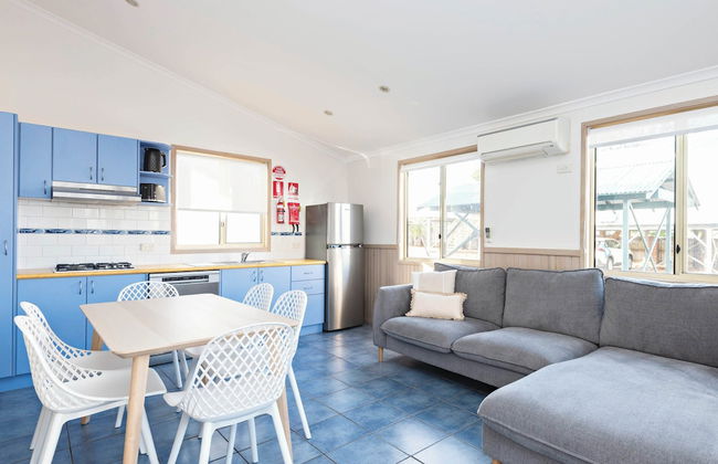 The Black Dolphin Holiday Park - Photo 71