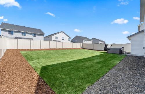 6BR Retreat with Playground Basketball & Sleeps 22 - Foto 47