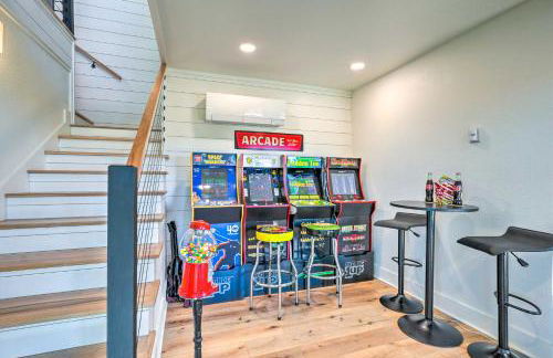 Colorful Golden Getaway with Panoramic Views! - Foto 23