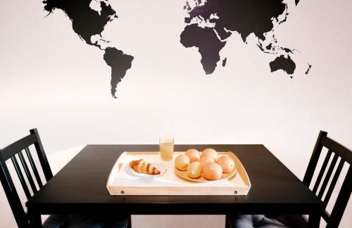 SPÉCIAL COUPLE & FAMILLE - Lit Queen Size - NETFLIX - Climatisation - Terrasse Plein Sud - 2 min Centre-Ville - 6 min Mer - Wifi 400 Mbits Parking privé - OFFRE SPÉCIALE - Foto 21