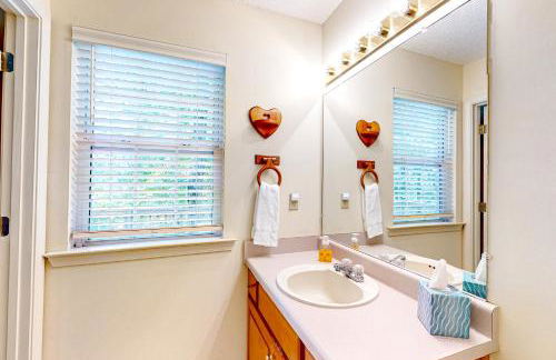 Holly Forest Hideaway - Foto 13