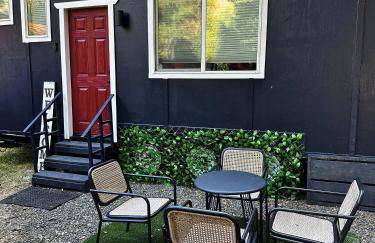 Couple’s retreat in Tiny Home w soaking tub/beach - Foto 13