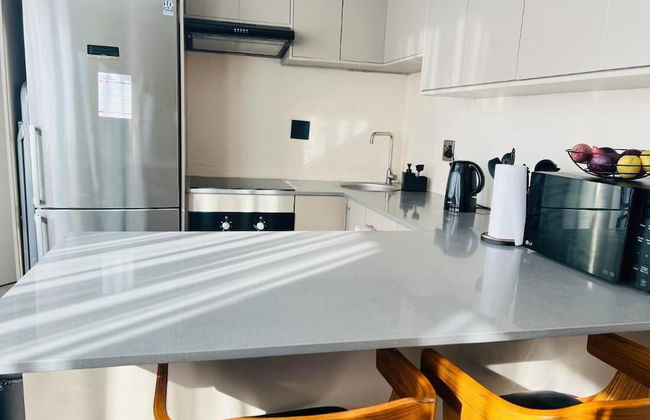 Spacious 1 Bedroom Apartment in Johannesburg - Photo 10