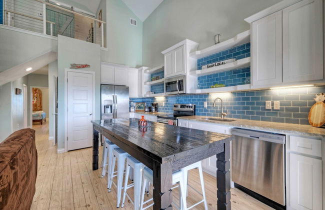 Sleeps 26 2 Homes w/ Waterfront Pool + Boat Dock Laguna Village Escape - Foto 14