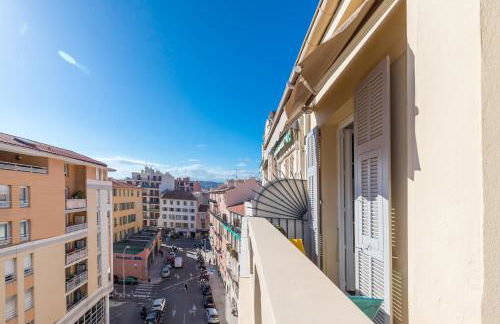 Cosy 1 Bdr near Garibaldi Square - Top Floor & AC - Photo 27