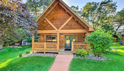 Pet-Friendly Warrens Cabin with Fire Pit! - Foto 2