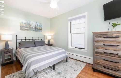 2-Unit House, big Lake Winnisquam views - Sleeps 13 - Foto 47