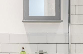 Lovely House in Dagenham / Barking with free parking, WiFi & Garden - Foto 21