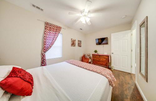 Walk to GOTL strip! Family cottage with laundry - Foto 12