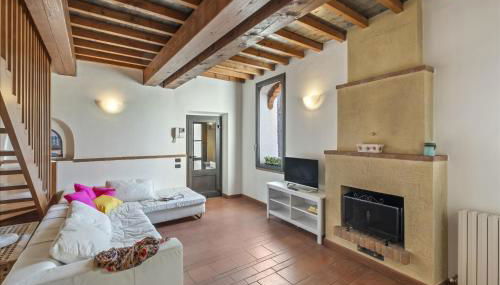 I Balconi in Iseo With 2 Bedrooms and 1 Bathrooms - Photo 5