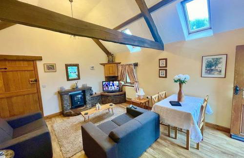 STONE BUILT BARN in a beautiful RURAL setting - Foto 6