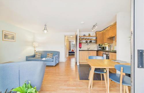 Penryn Quayside Apartment – 1-bed, Fully Equipped Waterside base - Foto 3