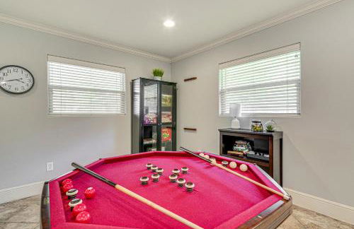 Walk to Texas AandM College Station Home with Yard! - Foto 2