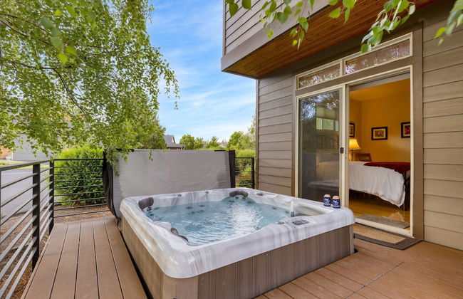 Forest Ridge Loop by Avantstay Hot Tub Private Community Amenities - Photo 31