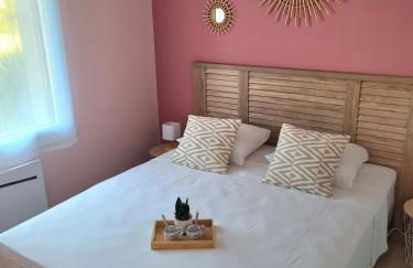 Le Donjon charmant gîte avec jardin et terrasse proche du Puy duFou - Photo 12