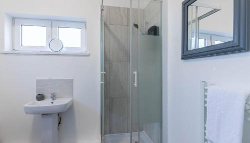 The Eldern - Spacious, Netflix, free Parking, close to A1 - Foto 2