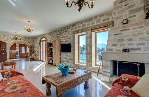 Hectoras Villa in Plaka BY APOKORONAS-VILLAS - Photo 54