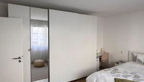 BG Living & Hosting - Stylish Luxury Apartments in the City Center - Parking, WiFi & Washing Machine - Foto 4, wardrobe