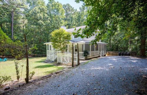 Quiet Retreat - Piano Firepit Peloton - 30 min to RTP - Photo 26