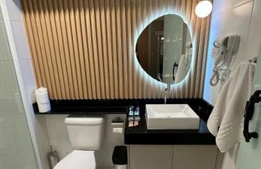 Refúgio romântico com Jacuzzi só sua! Espumante de cortesia! - Photo 14