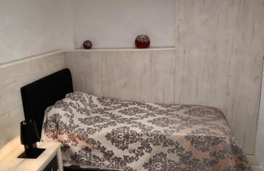 Andalusian Pool Parties Music & Magic - Photo 27