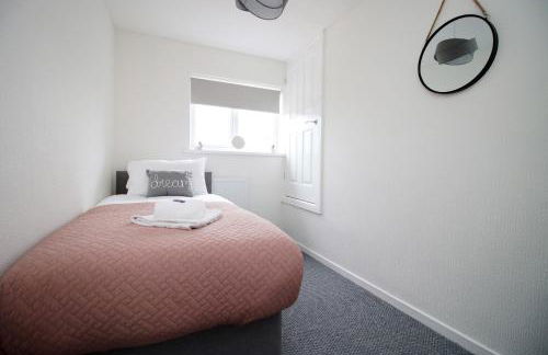 Family Home in the Charming Coastal Town of Barry - Foto 22