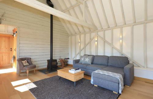 The Cowshed, Tunbridge Wells - Photo 9