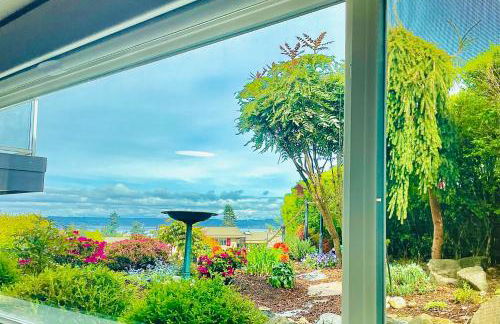 1400sf Cozy Retreat with Sound View, Garden & Privacy - Foto 1