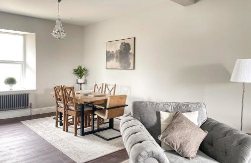 Luxury Private Apartments - Close to Town Centre - Photo 17