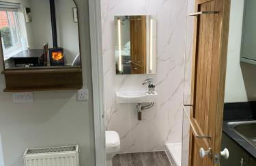 SPALDING - Self Contained Studio Double - An extra single bed can be provided - Foto 11