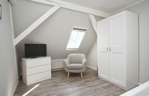 nah am Meer, ruhige Lage, gratis Nutzung vom AHOI Erlebnisbad und Sauna in Sellin - Haus Büdnerstube FeWo 4 - Foto 13