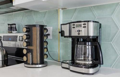 107-Waterfront-Walk to beach-Lovely - Foto 16