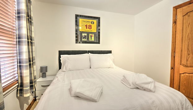 5 Argyle Place, Dornoch - Photo 2, Room