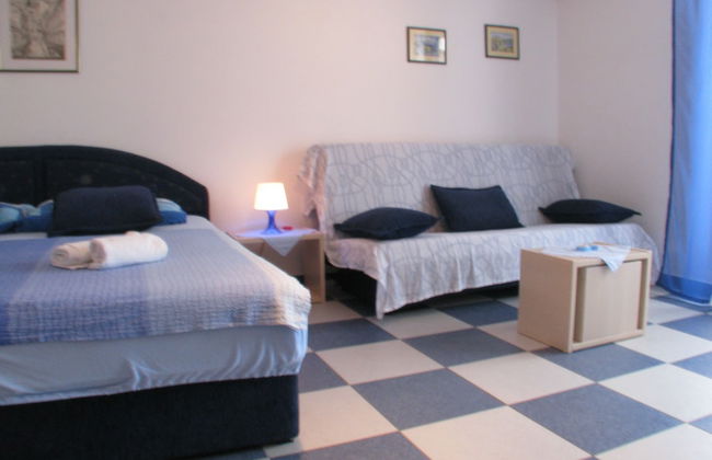 Apartments Srkoc - Photo 18