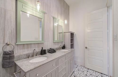 3BD Historic Charm x Modern Amenities w Hot Tub - Foto 20