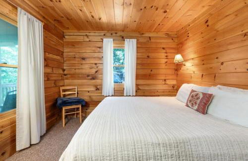 Table Rock Lake Cabin - Hawthorn #12 with Lake Access Hot Tub Outdoor Pool - Foto 15