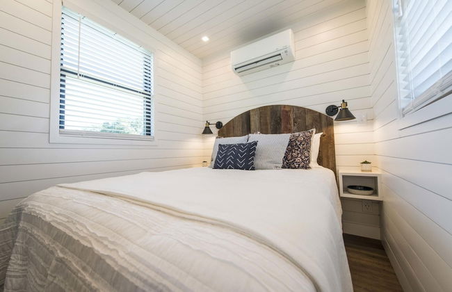 The Meadows Container Home in Country Setting - Foto 16