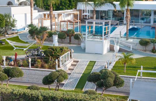 White Luxury Villa - Foto 78