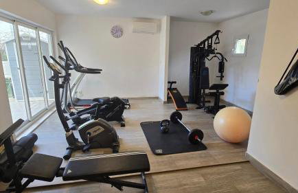 Luxury Villa With Heated Pool, Terrace, and Outdoor Amenities for Relaxation - Foto 22