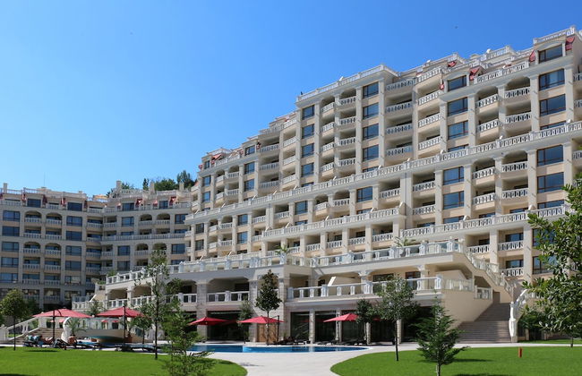 Varna South Bay Apart Complex - Photo 17