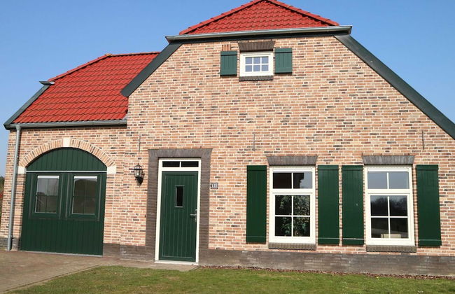 Great Villa With Sauna, Bubble Bath & Steam Shower - Photo 36